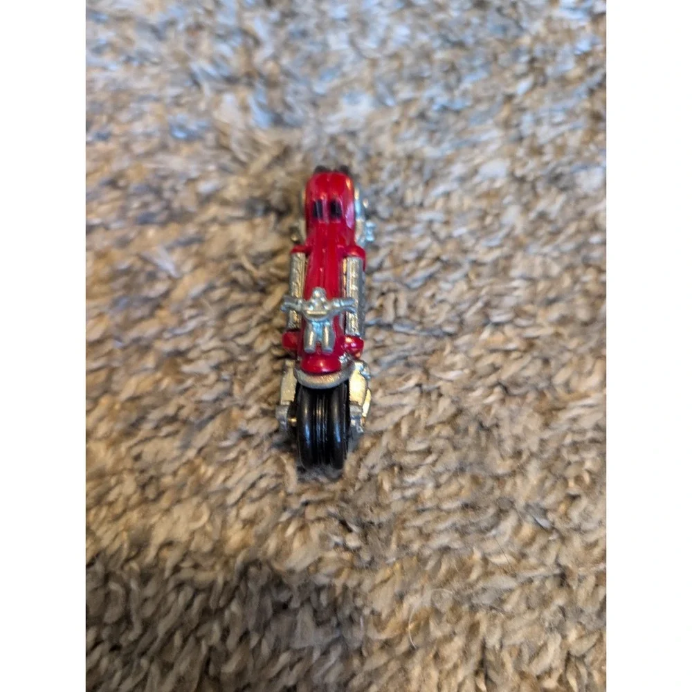 Hot Wheels 2006 Mopar Madness Dodge Tomahawk Red Variation Black Wheels J3389